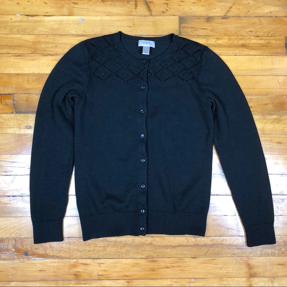 Ann Taylor LOFT Cardigan in Black Size Medium
